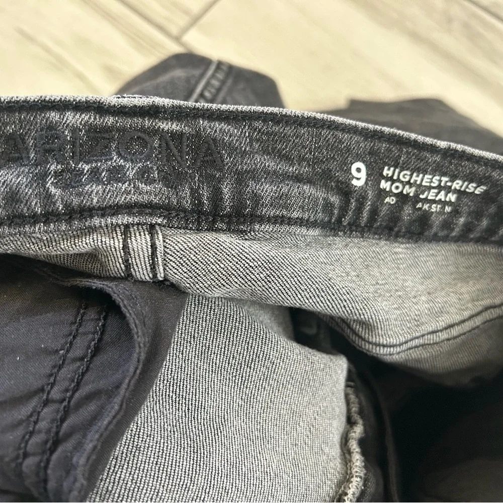 Arizona Jean Company Women's Dark Gray Skinny Jeans - Picture 4 of 4